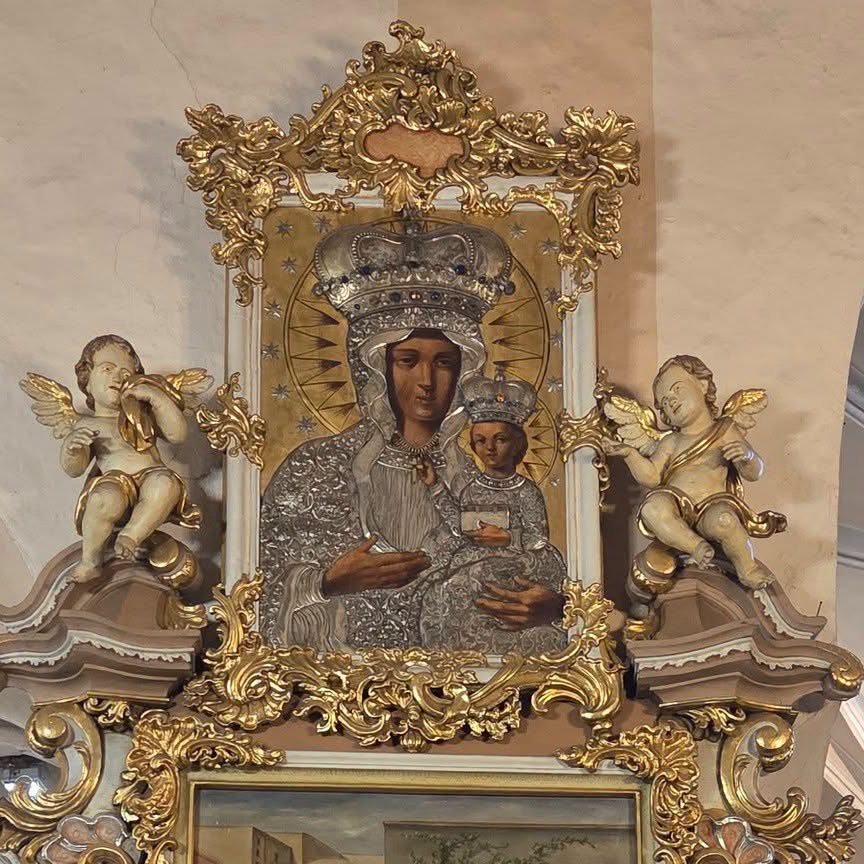 Obraz NMP Częstochowskiej, nad ołtarzem Św. Józefa